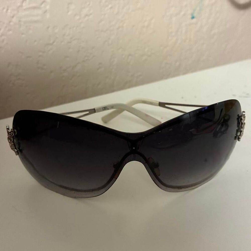 Women's Black and Grey Sunglasses